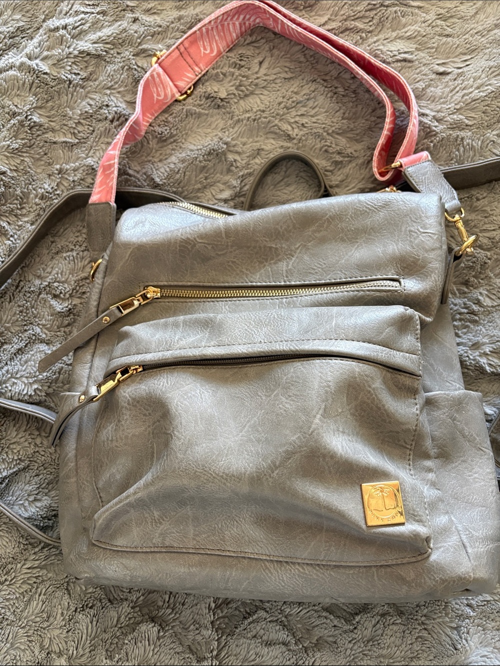 Pink Cove Women's Gray Crossbody Backpack with Pink Strap